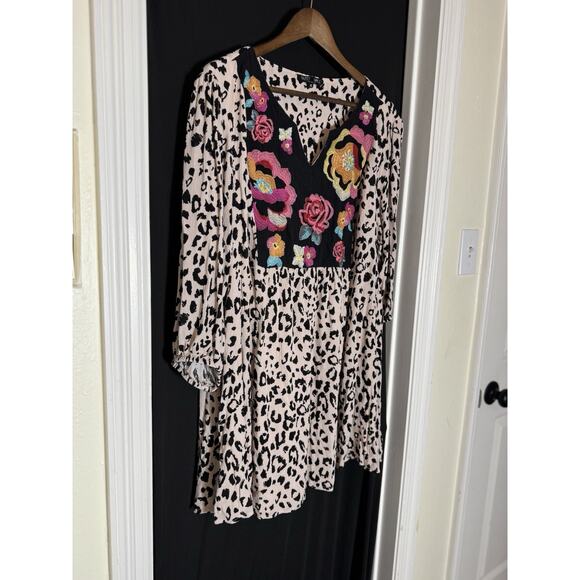 Tunic Top Womens 1X Pink Floral Embroidered Lined Flowy Plus Boho Jane Insp. - Picture 6 of 8